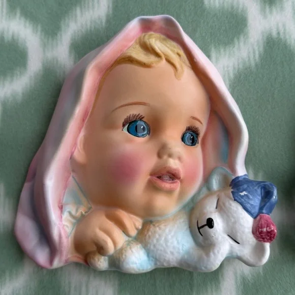 1965 Vintage Ucagco Japan ceramic hand painted Baby Wall Plaques - Pink and Blue - Picture 2 of 9